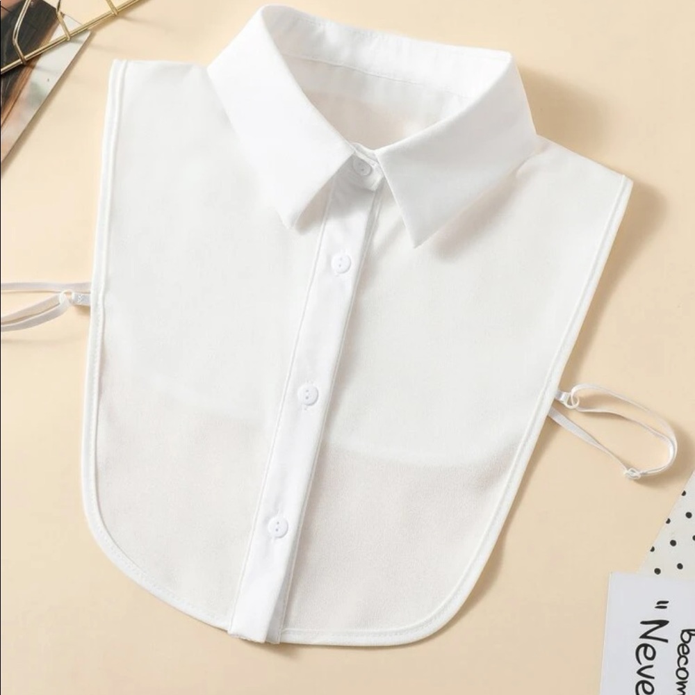 Dickey collar